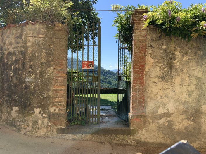 Image No.11-5 Bed Property for sale