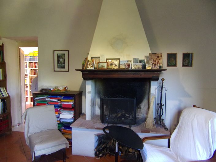 Image No.16-5 Bed Property for sale