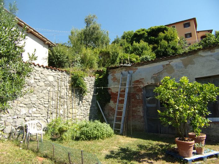 Image No.26-5 Bed Property for sale