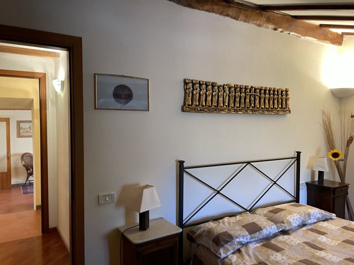 Image No.16-4 Bed Property for sale