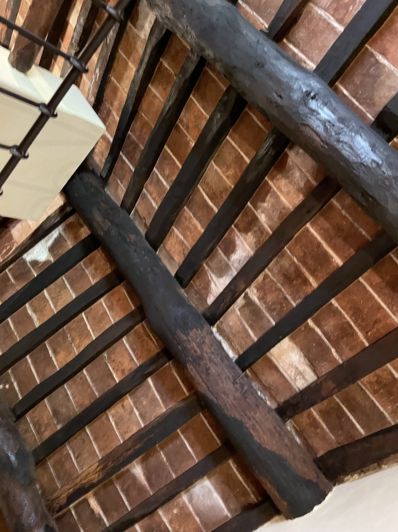 Image No.5-4 Bed Property for sale