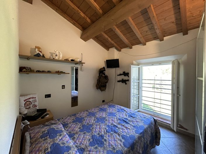 Image No.19-3 Bed Property for sale