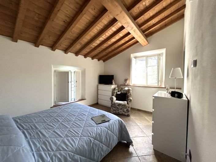 Image No.21-3 Bed Property for sale