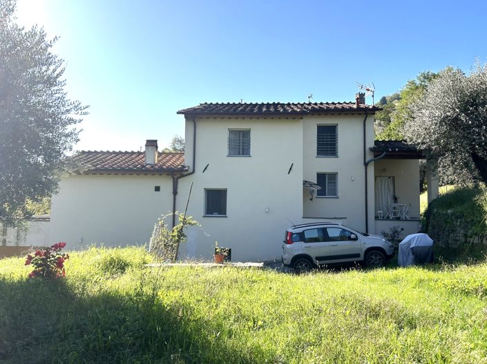 Image No.4-3 Bed Property for sale