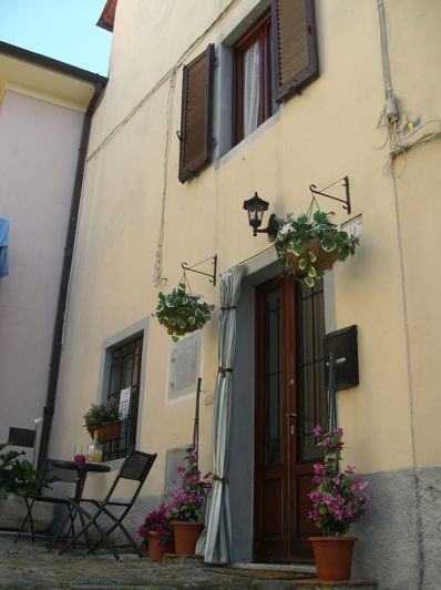 Image No.10-2 Bed House for sale