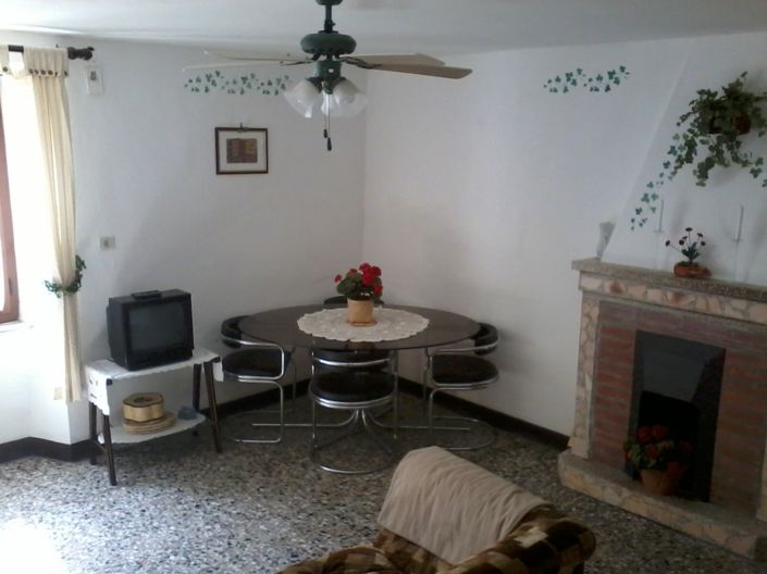 Image No.11-2 Bed House for sale