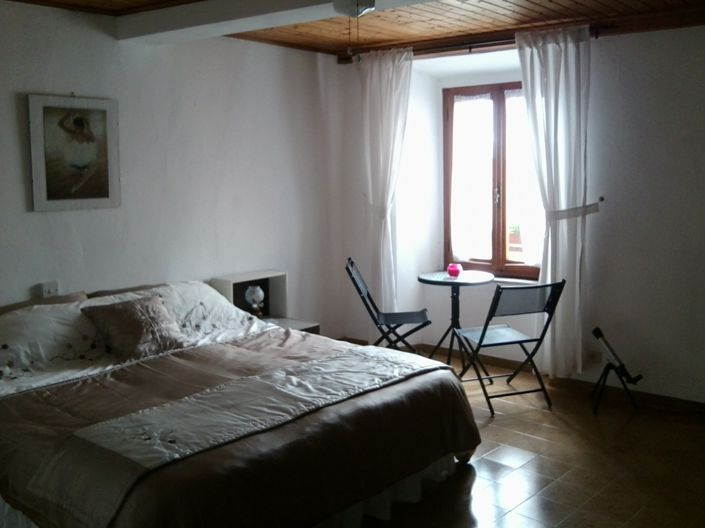 Image No.14-2 Bed House for sale