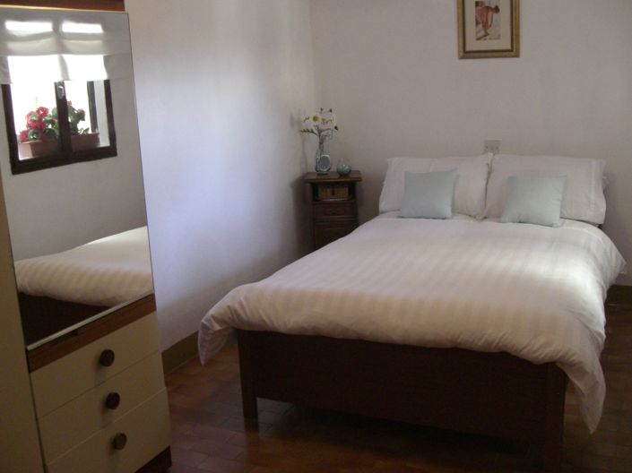 Image No.17-2 Bed House for sale