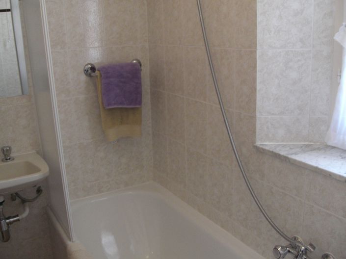 Image No.19-2 Bed House for sale