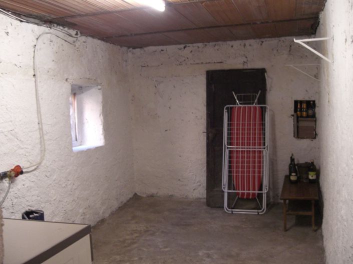 Image No.20-2 Bed House for sale