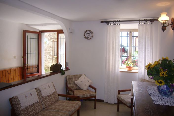 Image No.3-2 Bed House for sale