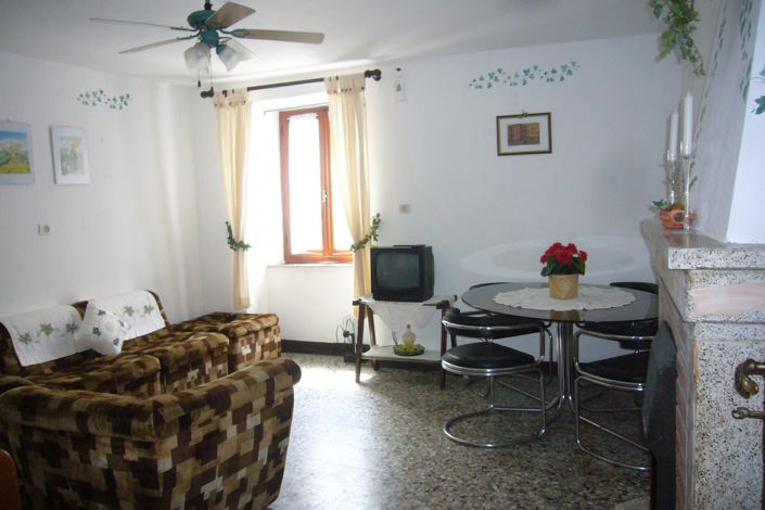 Image No.4-2 Bed House for sale