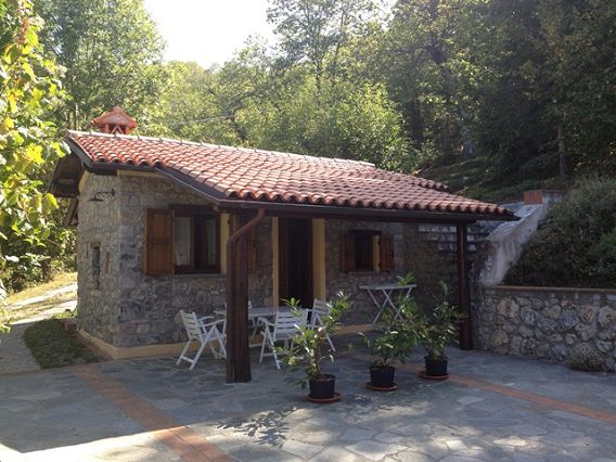 Image No.22-8 Bed Property for sale