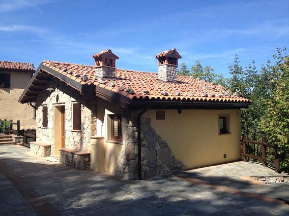 Image No.4-8 Bed Property for sale