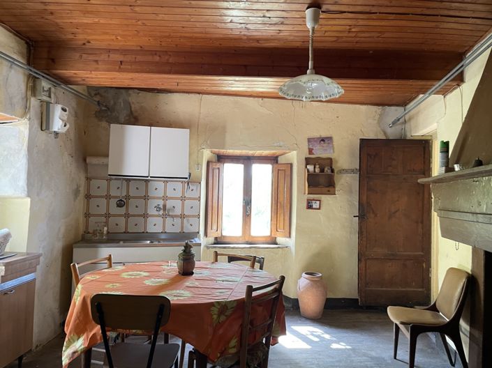 Image No.6-3 Bed Property for sale