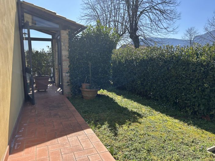 Image No.16-3 Bed Property for sale