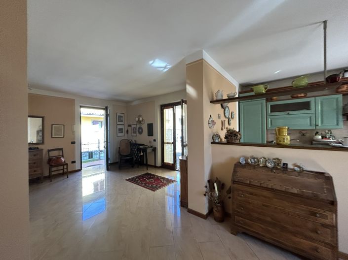 Image No.4-3 Bed Property for sale