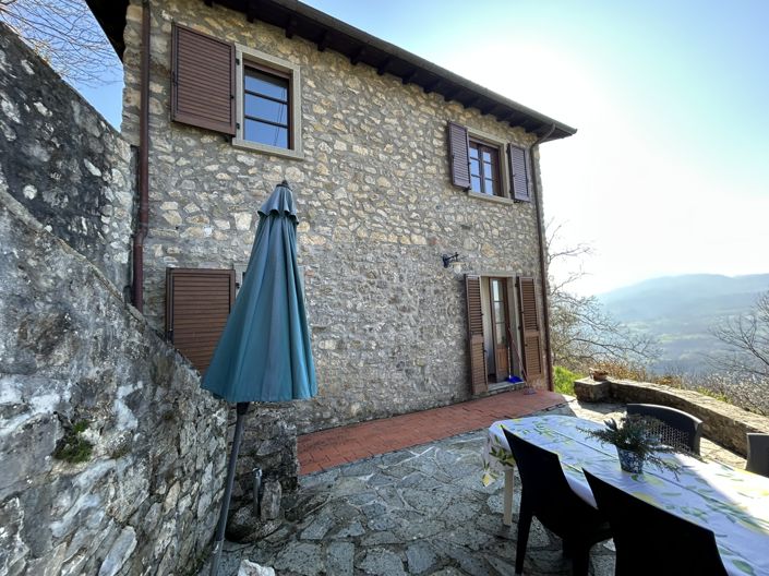 Image No.10-2 Bed Property for sale