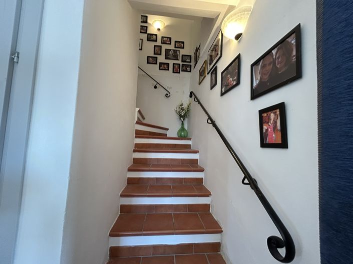 Image No.12-2 Bed Property for sale