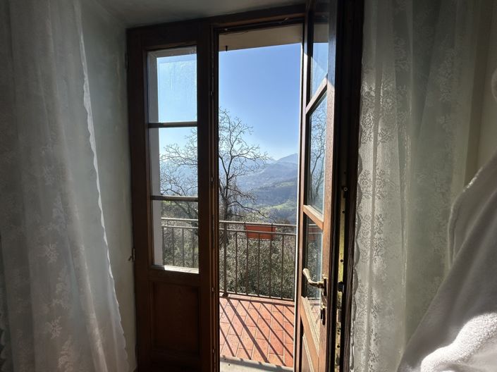 Image No.14-2 Bed Property for sale