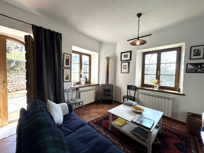 Image No.5-2 Bed Property for sale