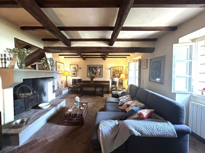 Image No.11-4 Bed Property for sale