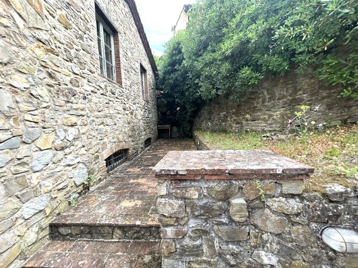 Image No.30-4 Bed Property for sale