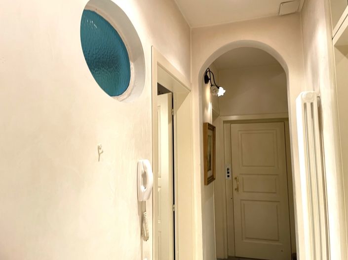 Image No.2-4 Bed Property for sale