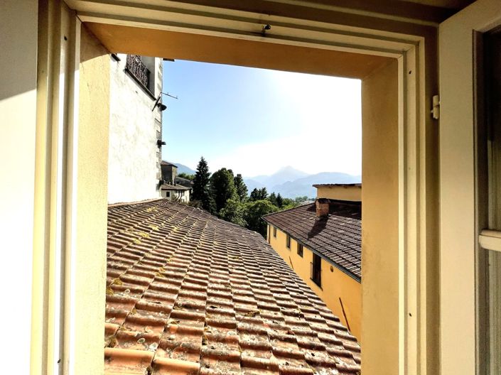 Image No.22-4 Bed Property for sale