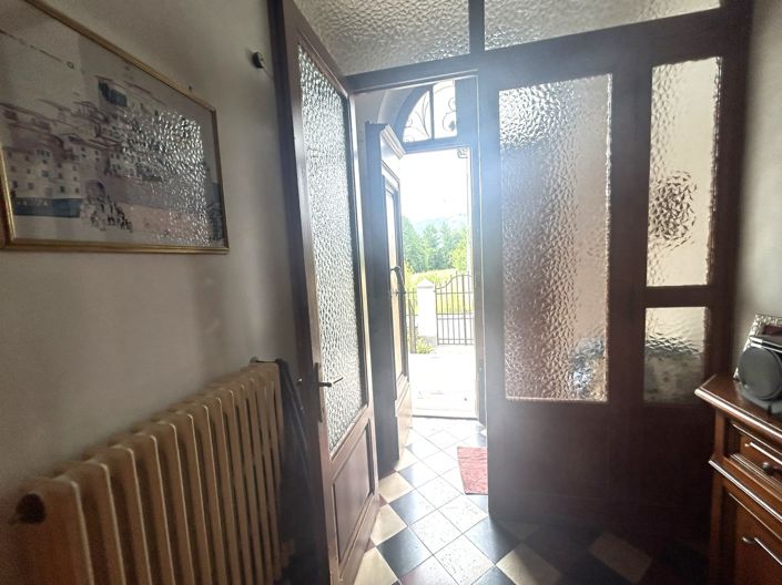 Image No.22-4 Bed Property for sale