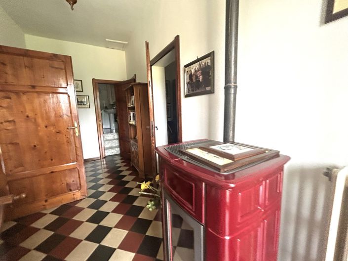 Image No.7-4 Bed Property for sale