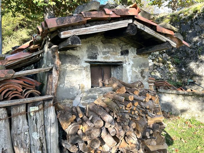 Image No.10-4 Bed Property for sale