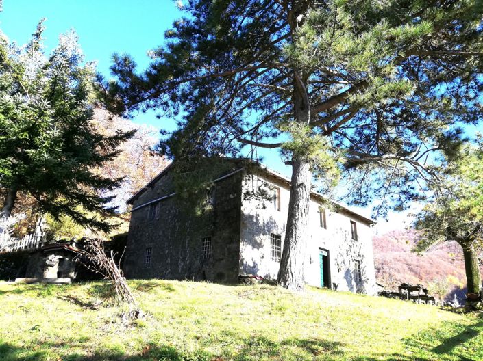 Image No.17-4 Bed Property for sale