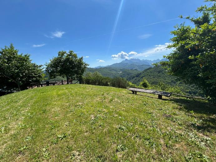 Image No.26-6 Bed Property for sale