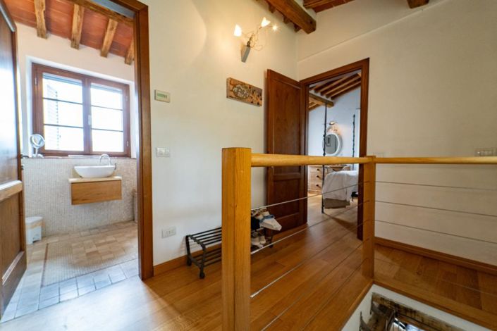 Image No.17-3 Bed Property for sale