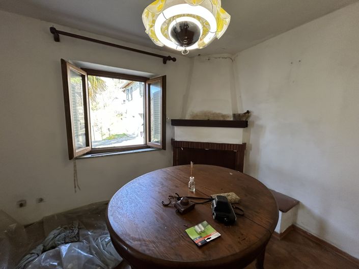 Image No.19-5 Bed Property for sale