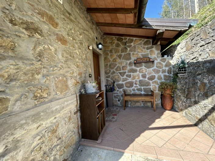 Image No.4-5 Bed Property for sale