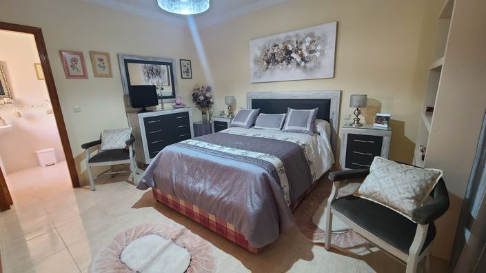 Image No.16-3 Bed Townhouse for sale