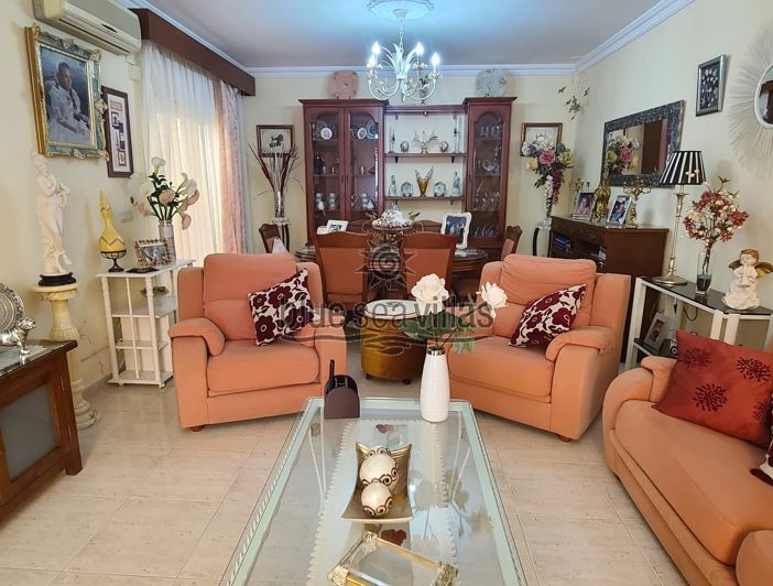 Image No.31-3 Bed Townhouse for sale