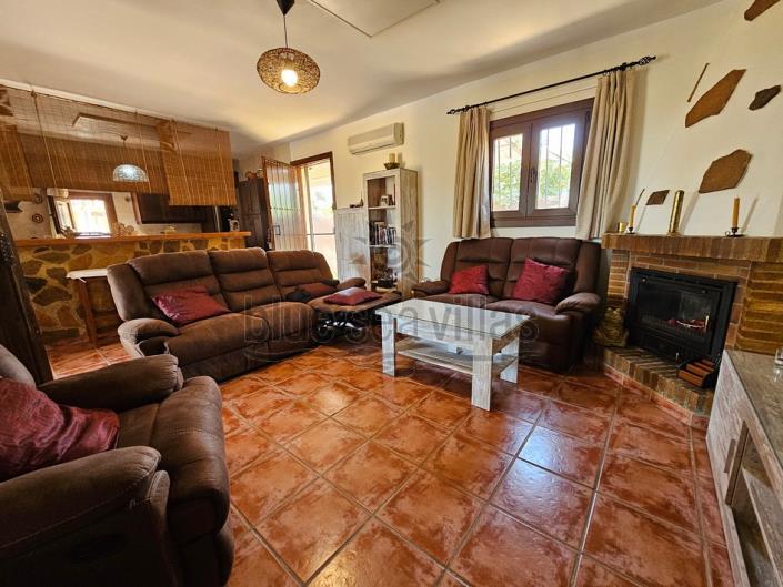 Image No.19-3 Bed Villa for sale