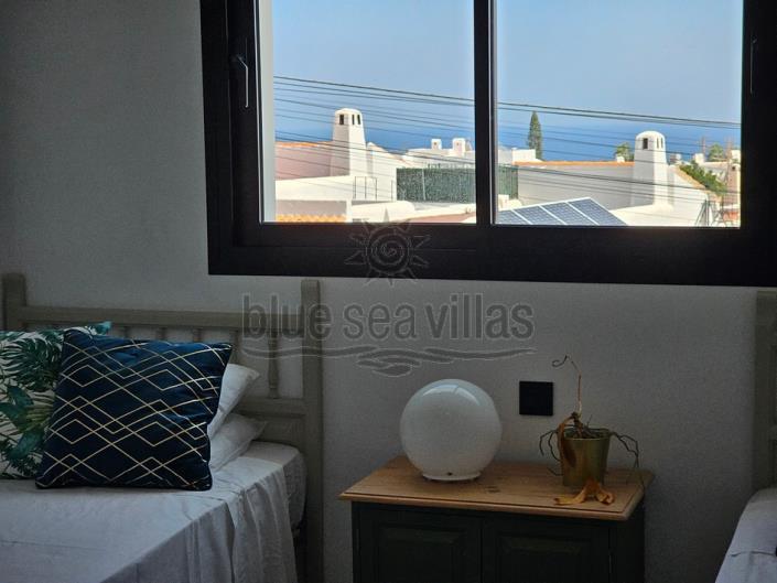 Image No.21-4 Bed Villa / Detached for sale