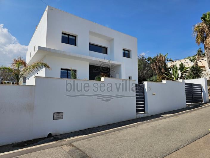 Image No.33-4 Bed Villa / Detached for sale