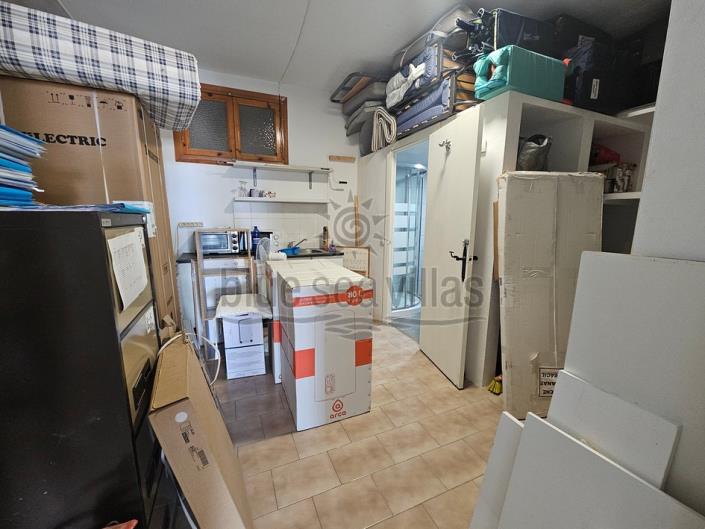 Image No.12-Commercial for sale