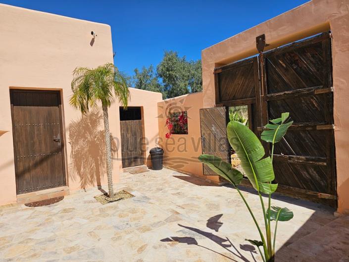 Image No.9-5 Bed House/Villa for sale