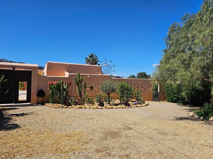 Image No.5-5 Bed House/Villa for sale