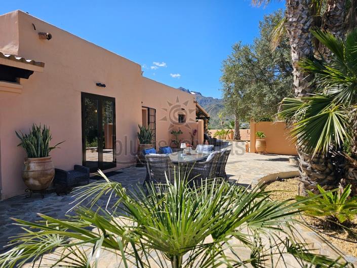 Image No.4-5 Bed House/Villa for sale