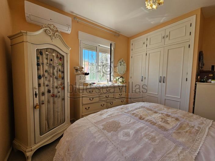 Image No.17-4 Bed House/Villa for sale