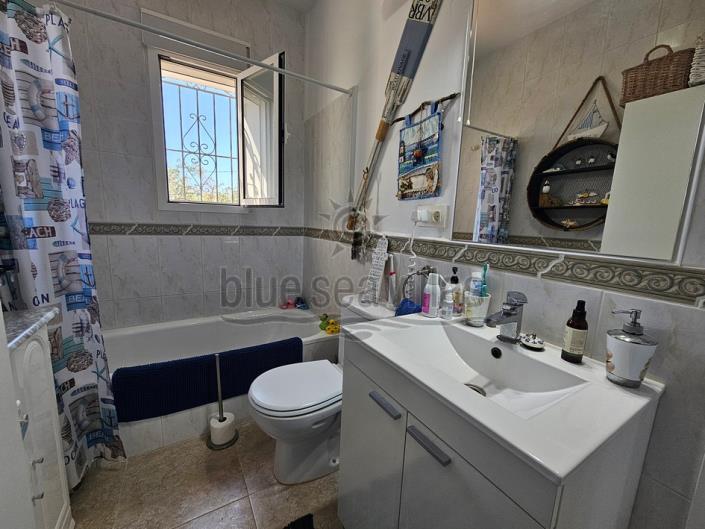 Image No.22-4 Bed House/Villa for sale