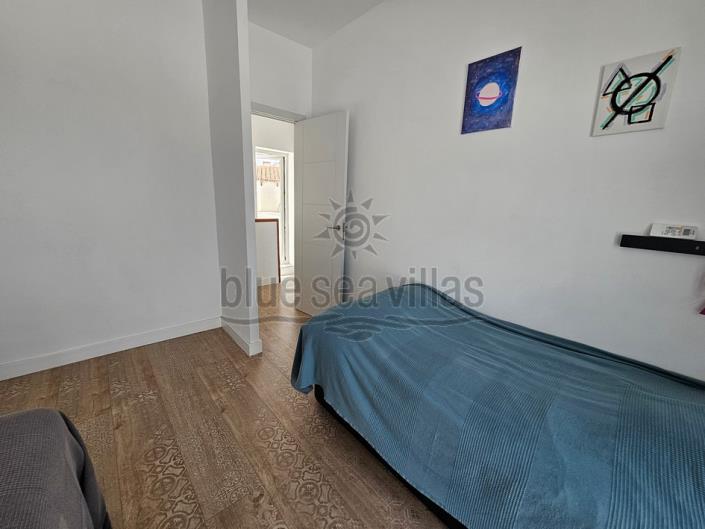 Image No.20-3 Bed House for sale