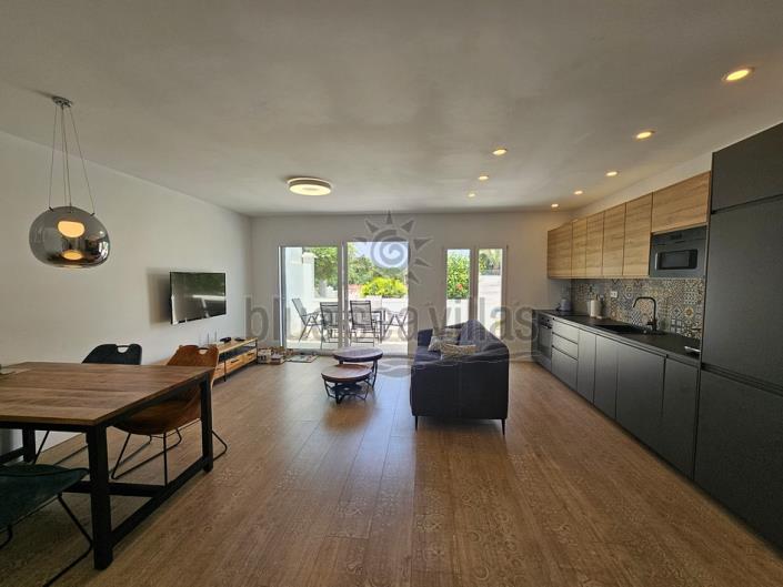 Image No.3-3 Bed House for sale